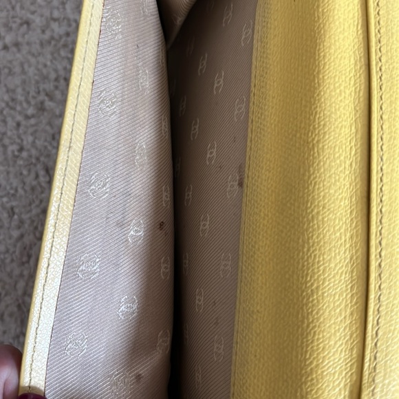 Vintage Chanel Wallet - Picture 6 of 9
